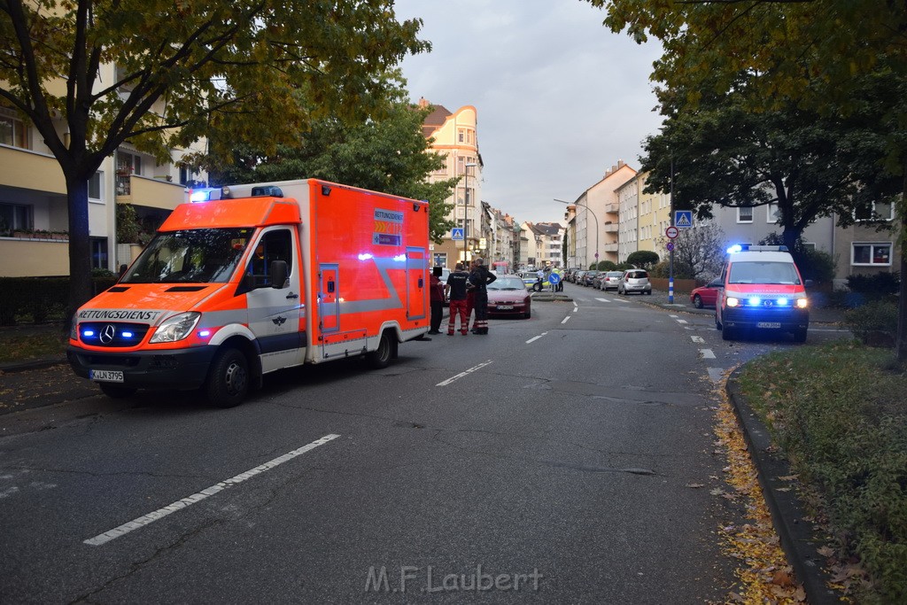 VU Rad Pkw Koeln Buchheim Herlerstr P25.JPG - Miklos Laubert